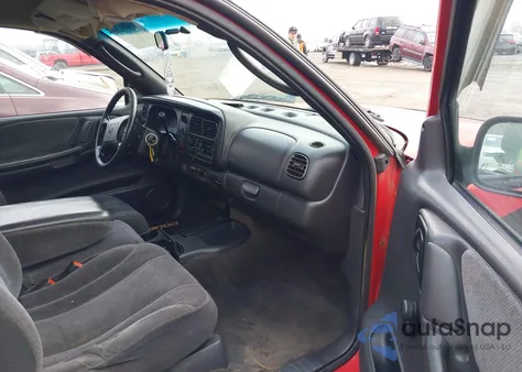 2000 Dodge Dakota Slt/Sport z USA, uszkodzony, nr VIN 1B7GL22X3YS527817